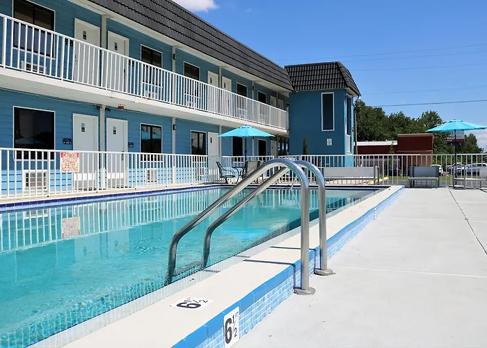 Motels Monte Carlo Inn- Near Disney
