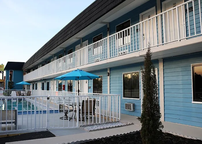 Motels Monte Carlo Inn- Near Disney
